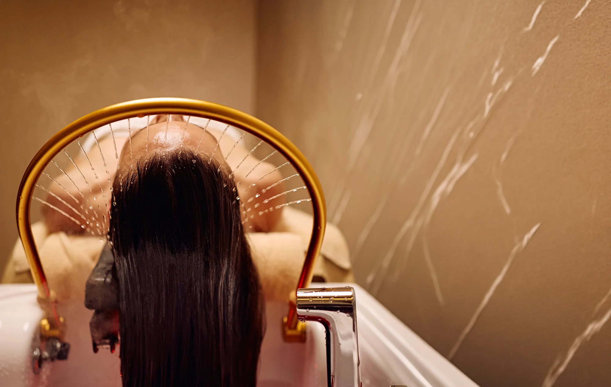 Head spa scalp treatment with a halo shower